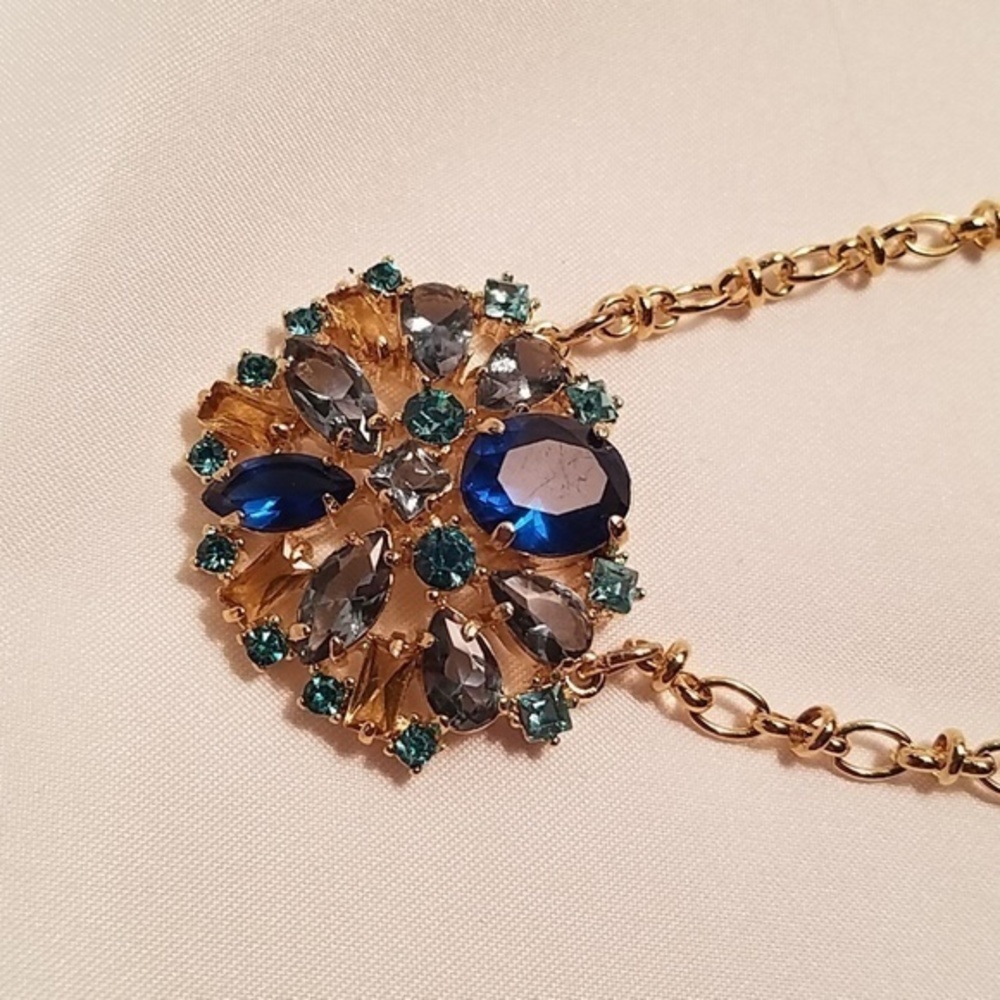 Carolee Cerulean‎ Skies Crystal Pendant necklace - Picture 4 of 5